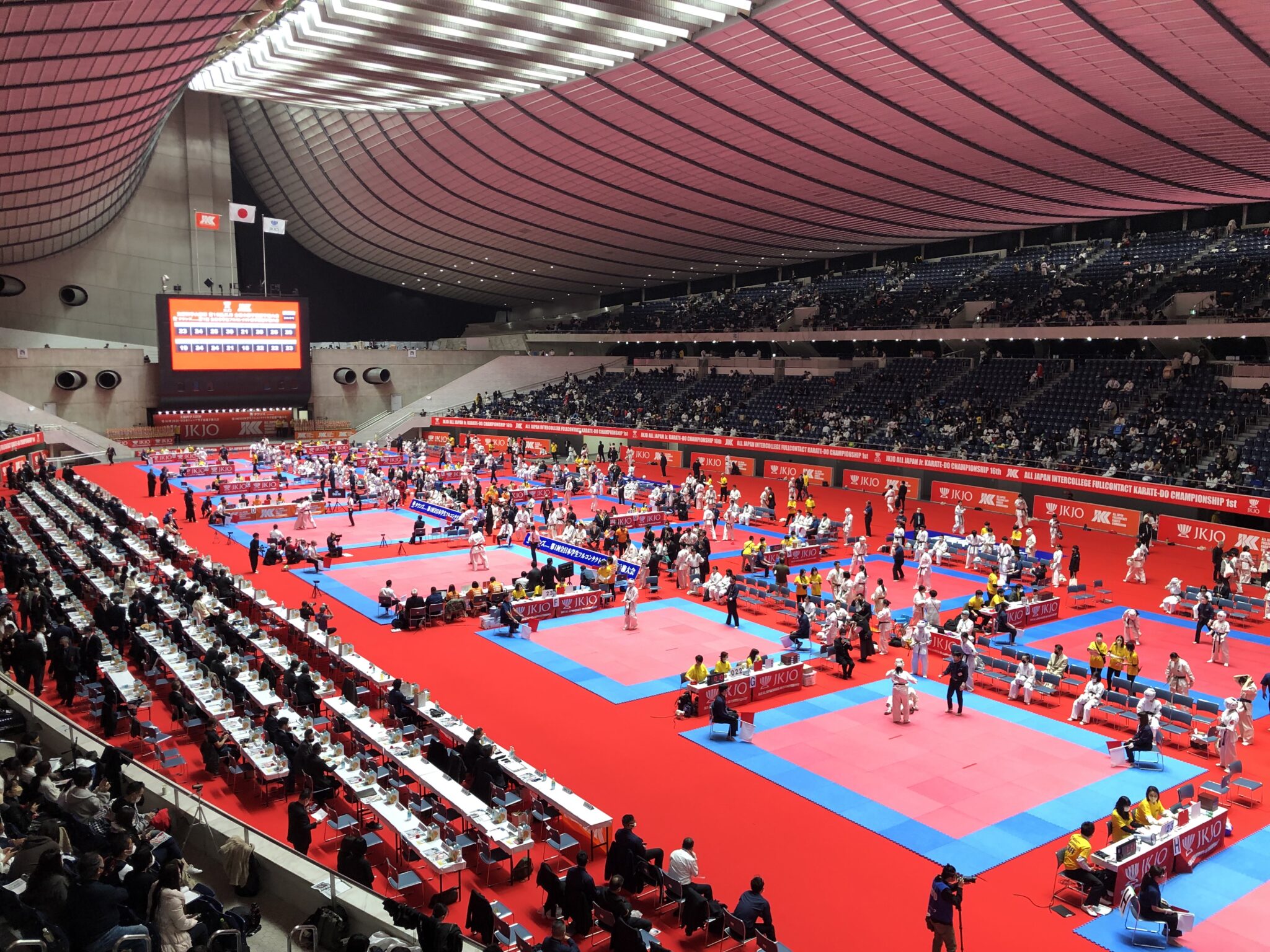 新しいMacBookは11月までに登場する？